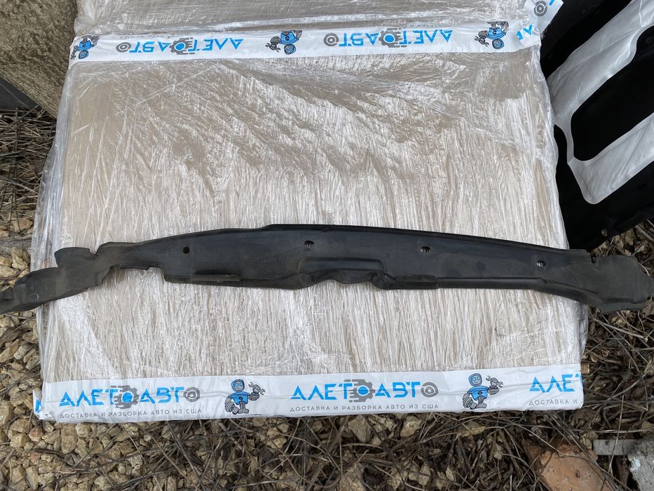 Lexus ES 14-18 год резинка левое переднее крыло-дверь