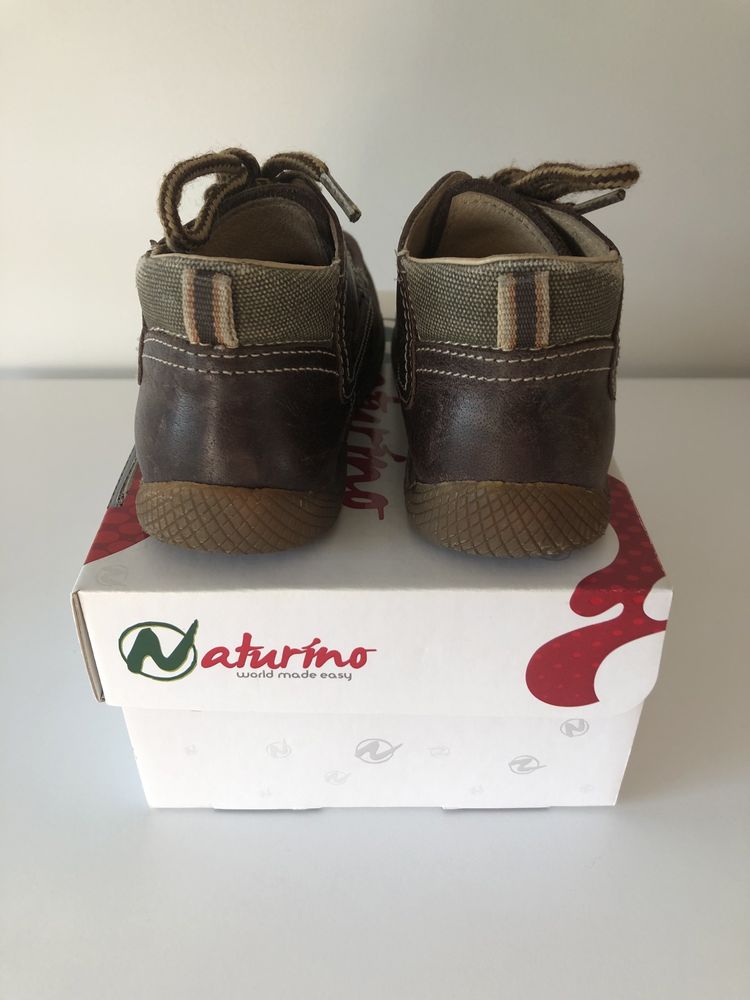 Botas Naturino, tamanho 24