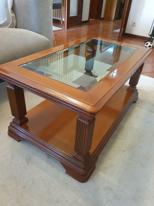 Mesa sala usada.