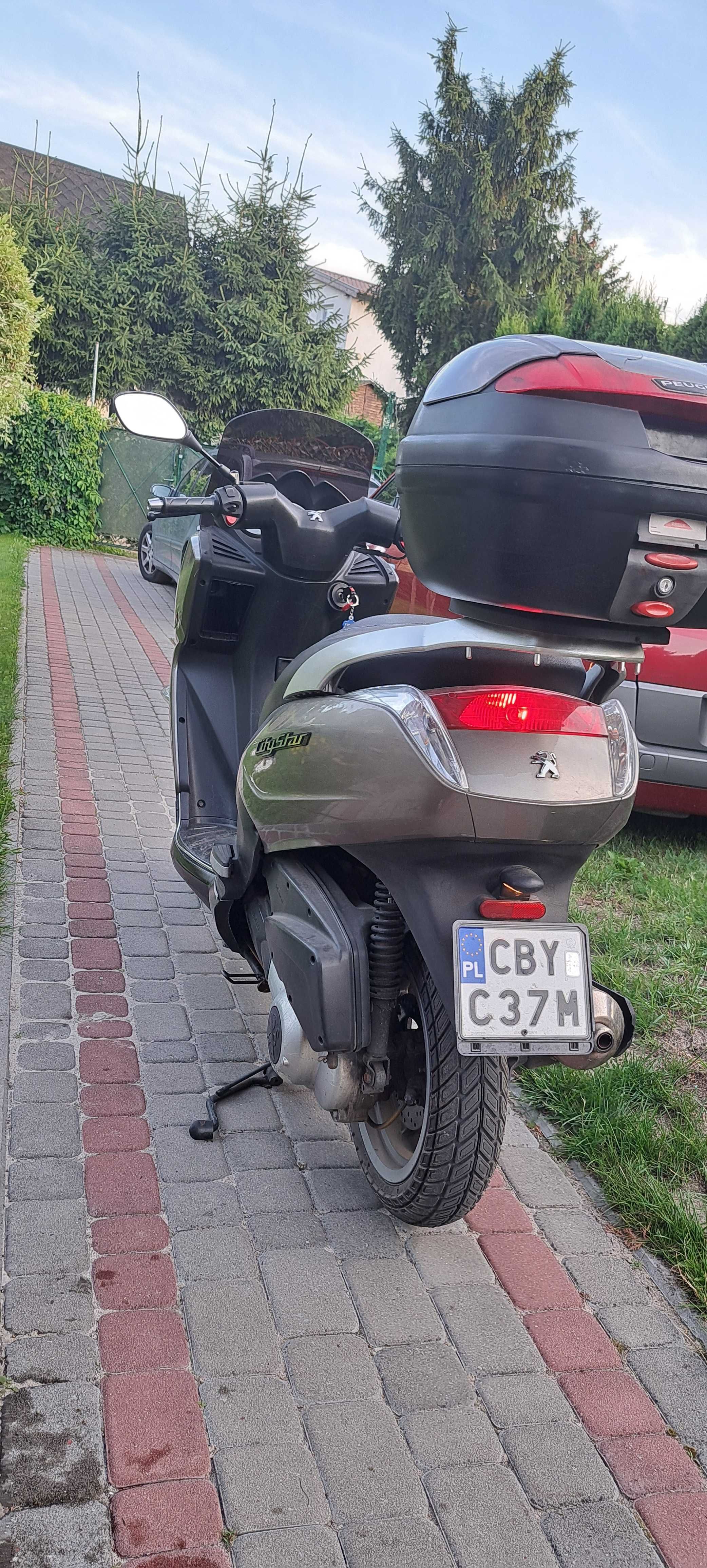 Skuter Peugeot 2012 rok pojemność 125