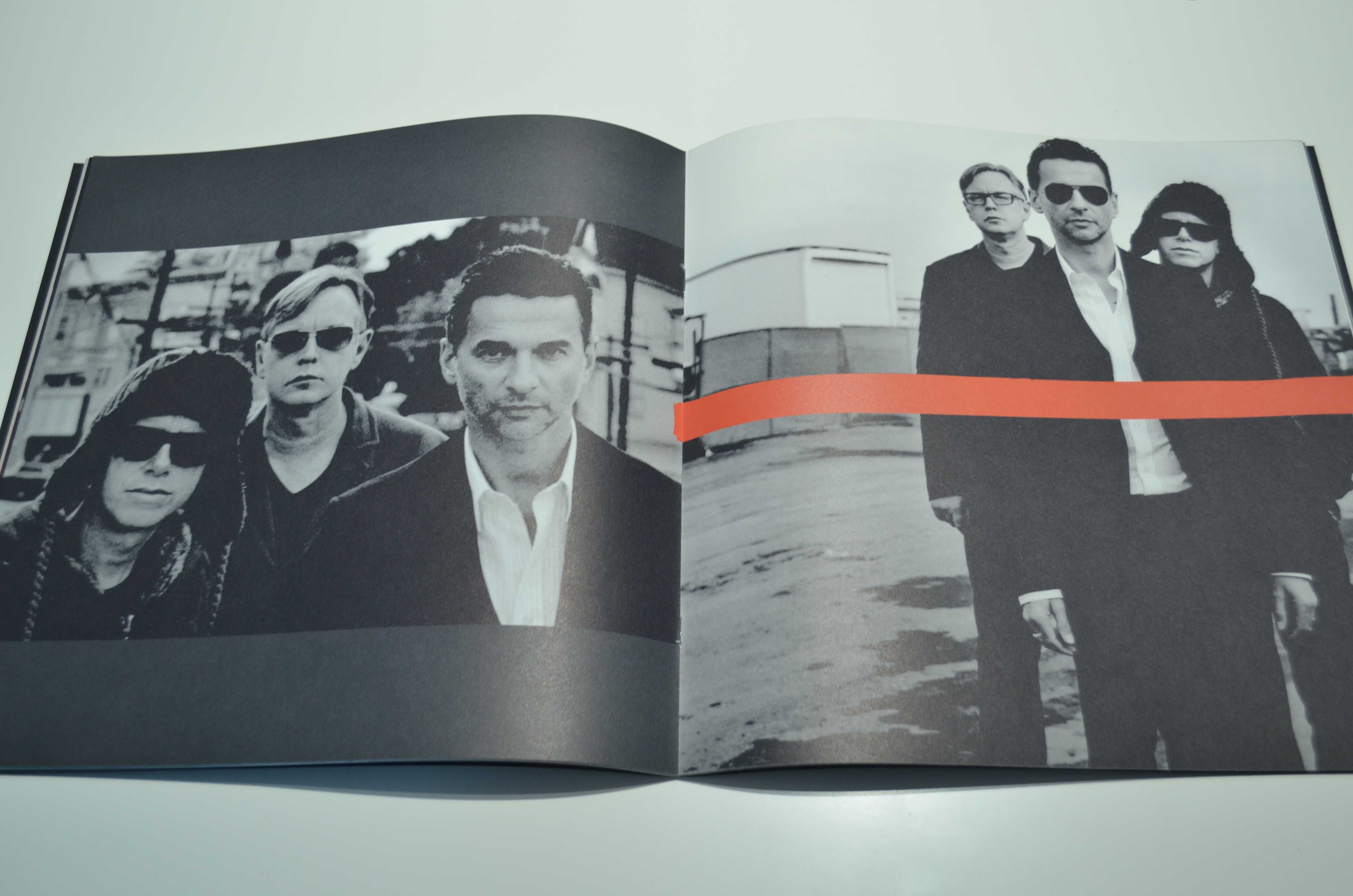 Tour Book - Depeche Mode Tour of the Universe