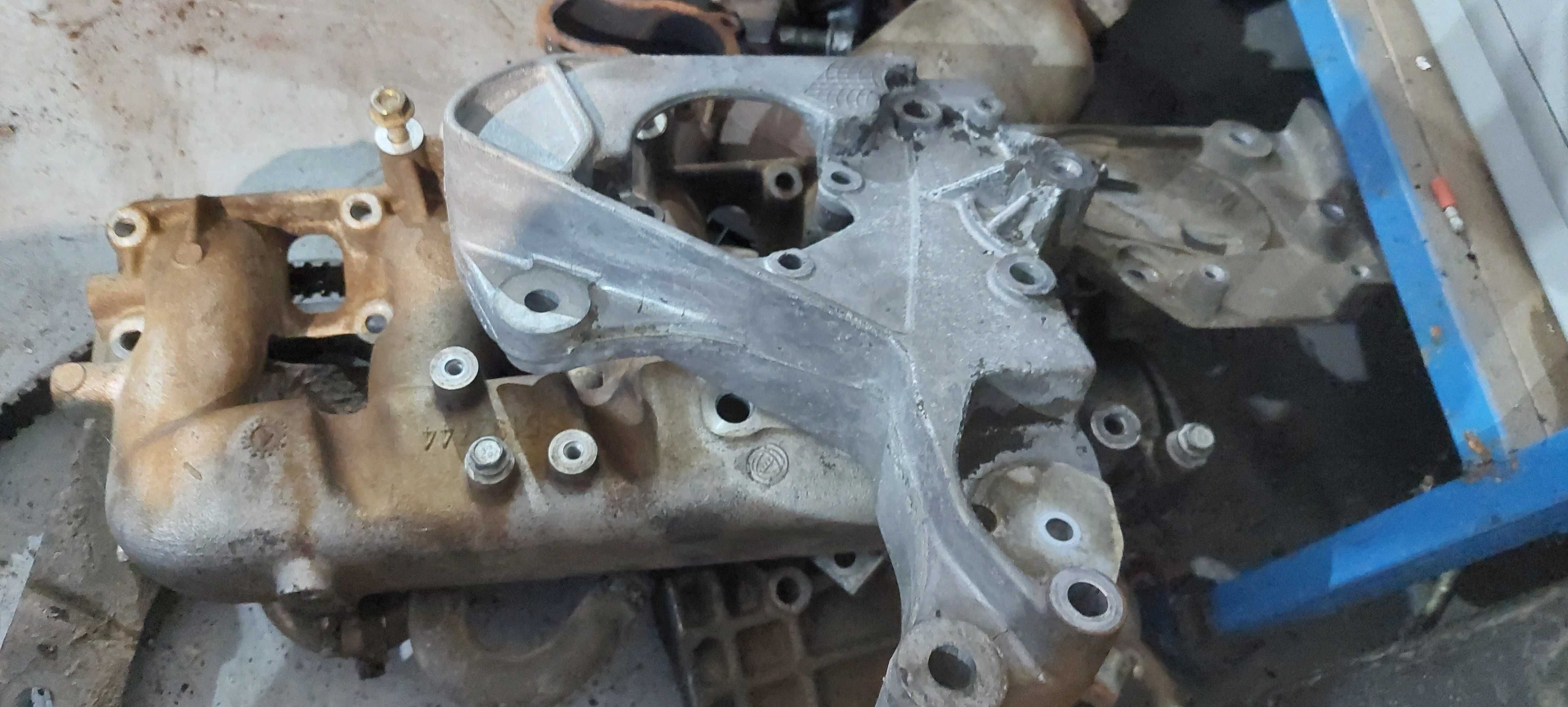 Motor fiat jtd para peças + Motor 1.9D a trabalhar.