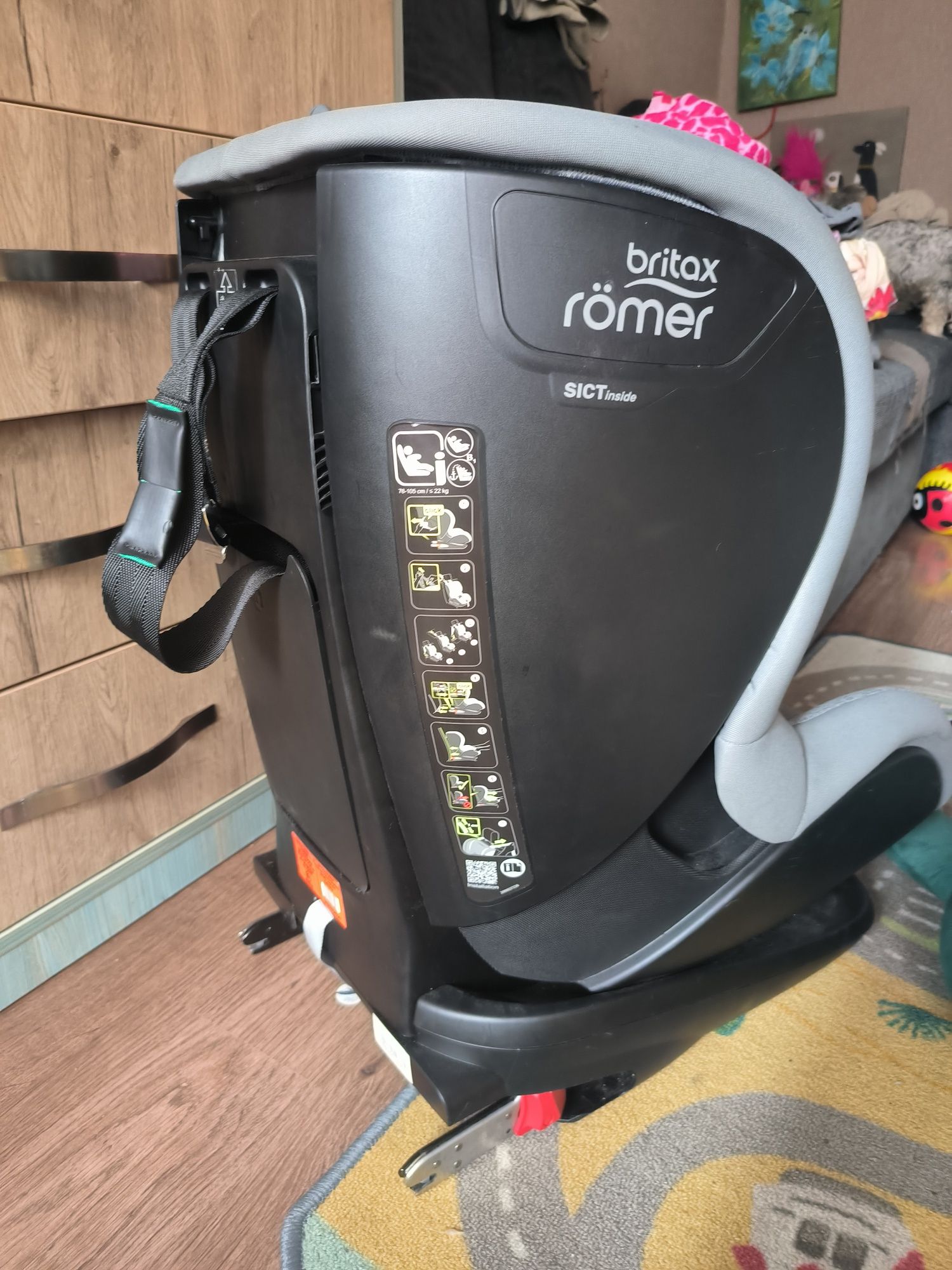 Терміново Britax romer trifix2 i-size