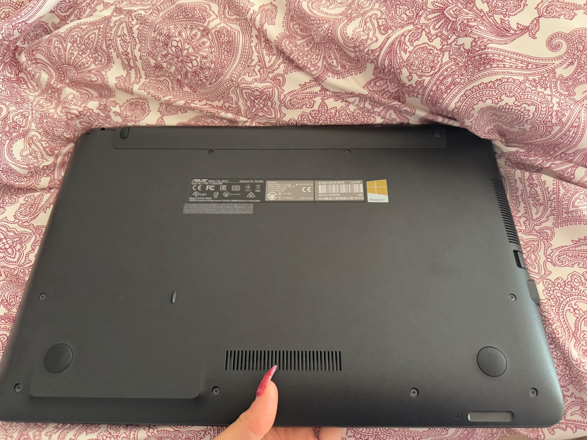 Computador Asus R541U i7 15.6”