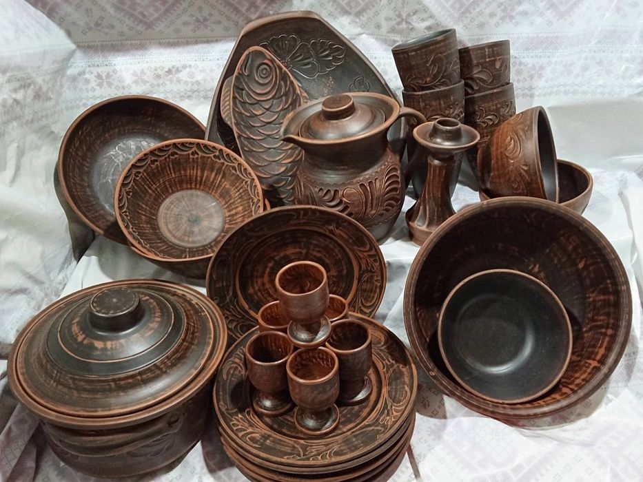 Глиняний посуд комплект "Св'ято"