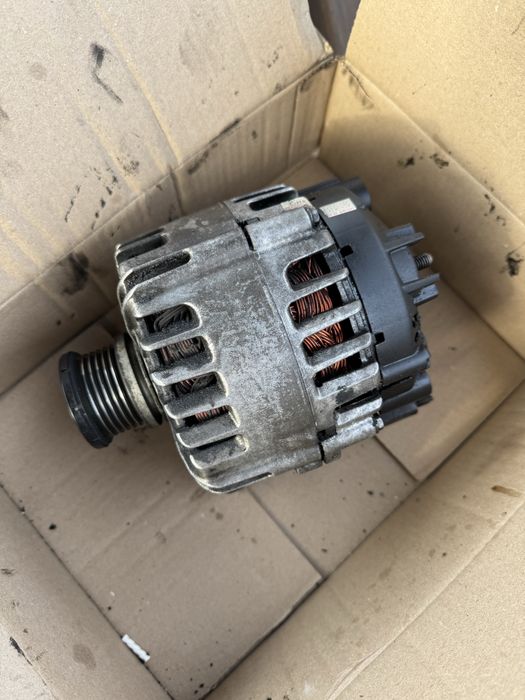 Генератор на VW T5 2.0 TDI/BiTDI