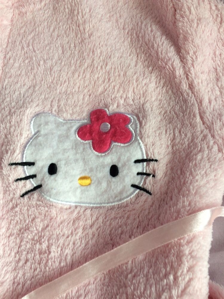 Szlafrok dla dziewczynki z Hello Kitty, rozm.92/98