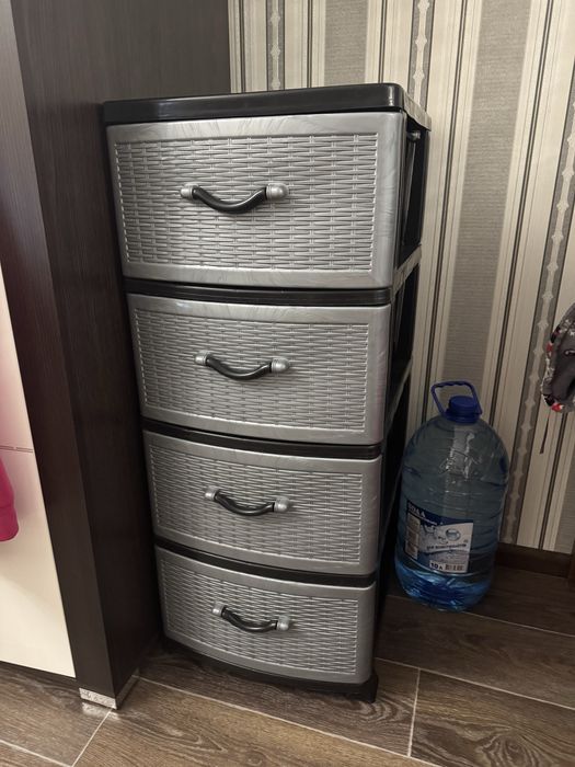 Пластиковый комод