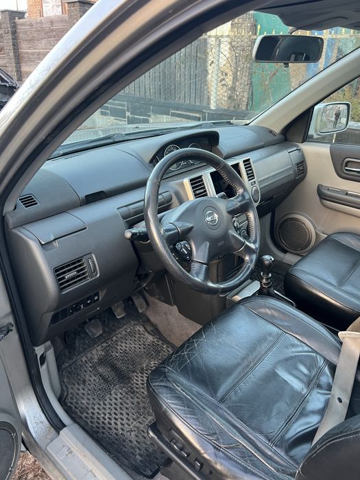 карты двери багажника пластик салон nissan x-trail t30 розборка пол