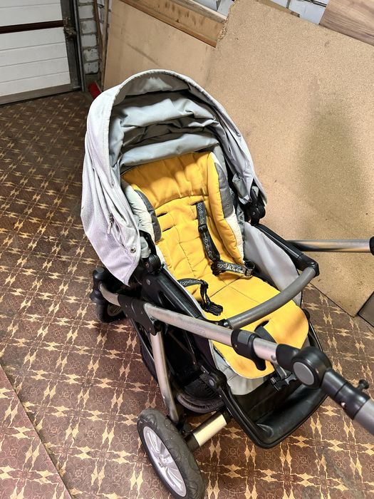 Коляска 2в1 як для хлопчика так і для дівчинки.