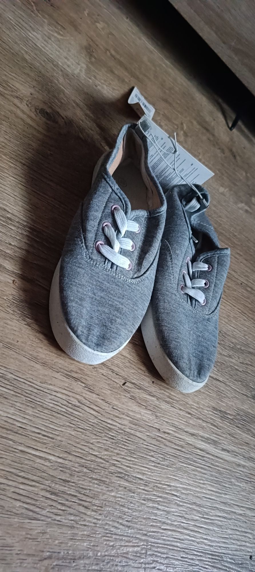 Buty idealne do szkoły rozmiar 33