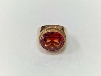 Złoty pierścionek damski/ 585/ 8.32 gram/ R13/ Szafir padparadża 63-86