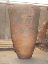 Vasos antigos barro á Portuguesa ( várias unidades). 100 cm de altu