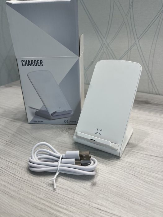 Бездротова зарядка 15w. Біла.