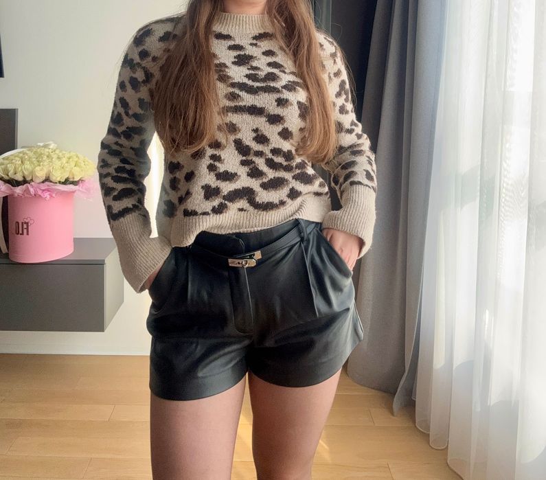Теплий светр з шортами Zara