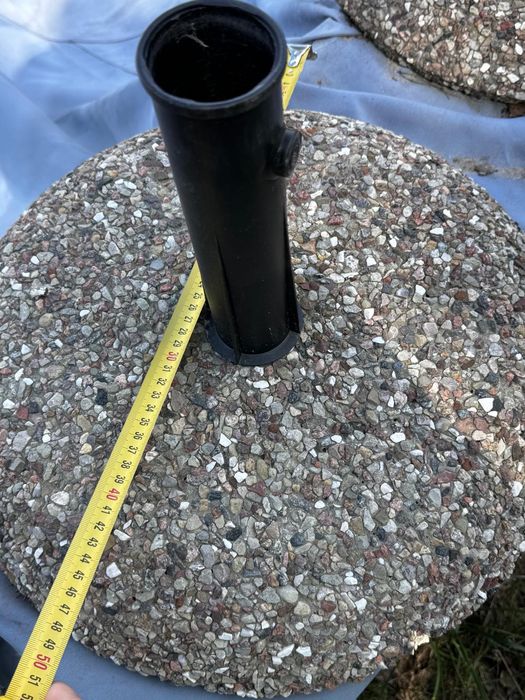 Podstawa do parasola. Betonowa.