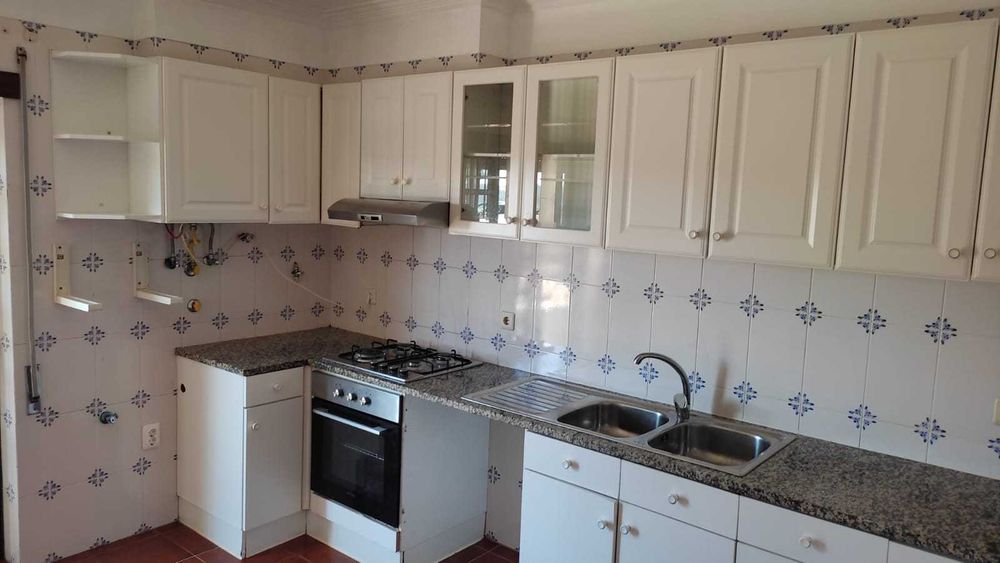 Apartamento T3 com garagem em Eiras, Coimbra