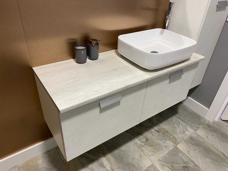 Велика євродвокімната квартира з кухнею-студією! БЕЗ комісії!