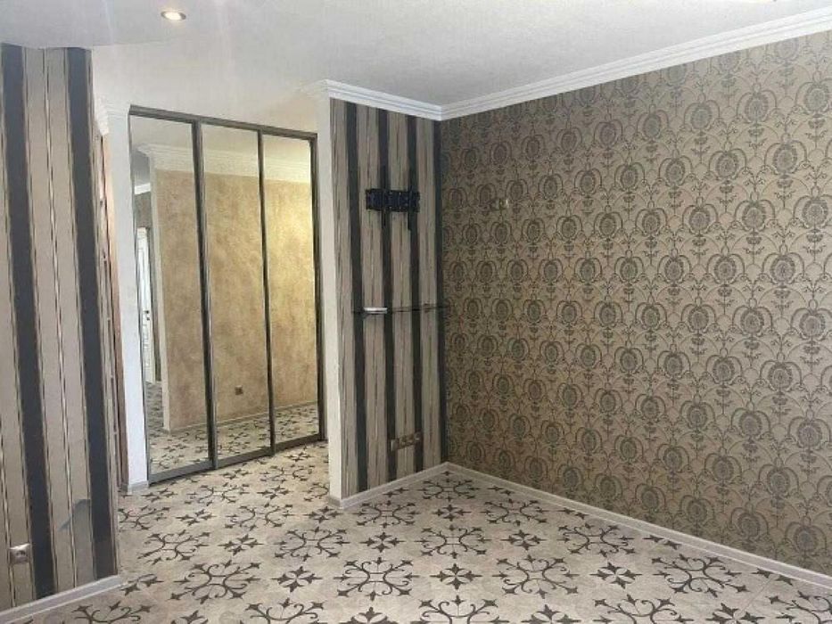 Простора та світла 3-кімнатна квартира 75 м² Урлівська 23-В