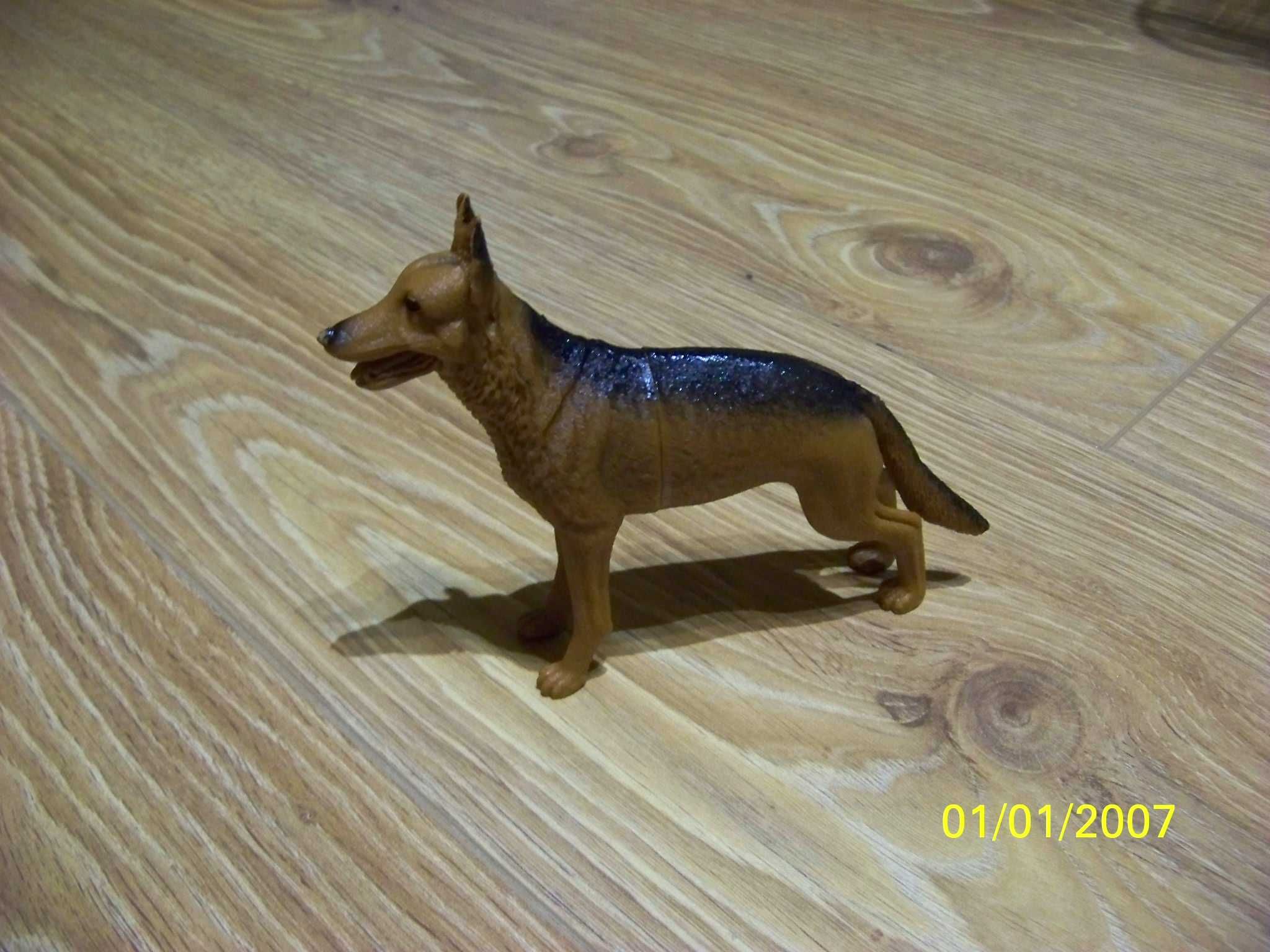 figura psa realistyczna