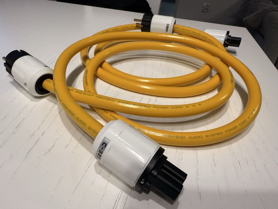 Kabel zasilajacy audio GREY KNIGHT 1,5 m
