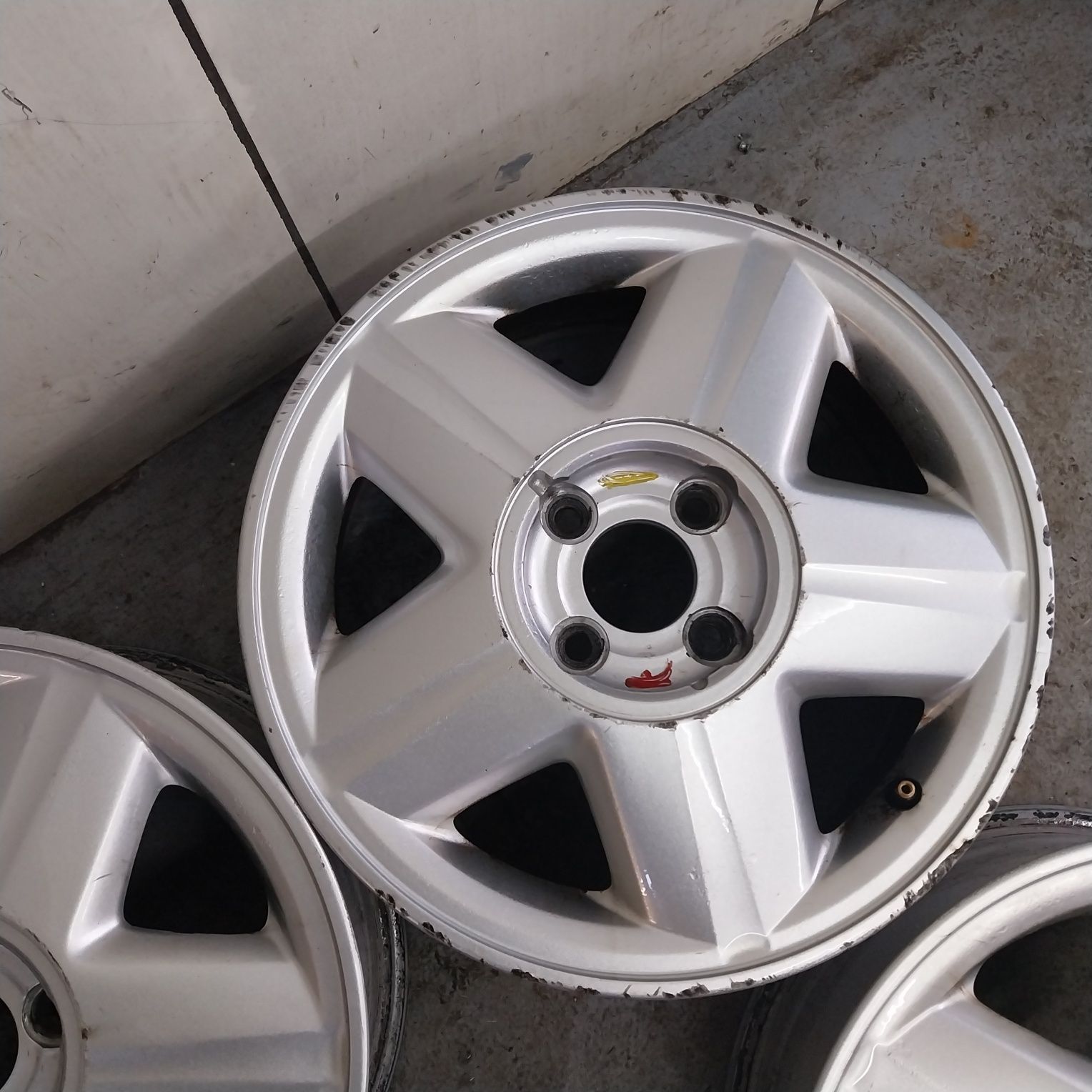 Oryginalne Felgi Aluminiowe RENAULT 15" 4x100 6J Super Stan !