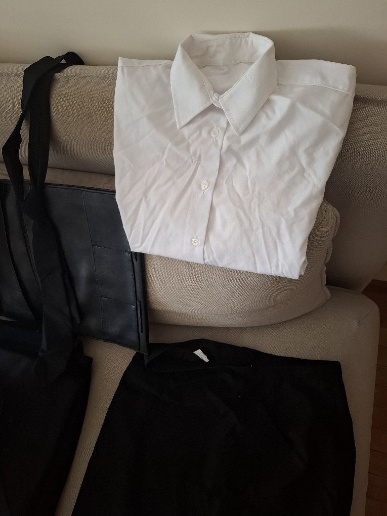 Traje académico como novo