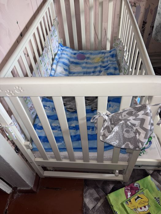 Дитяча Кроватка veres з маятником