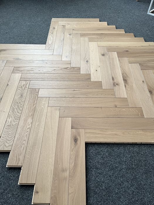 Podłoga Jodełka K. Dąb Rustic 14x90x600mm, 4faza, OlejUV BRESLAU x2