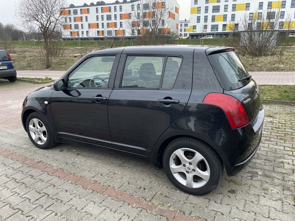 Suzuki Swift 1.3 Niski przebieg