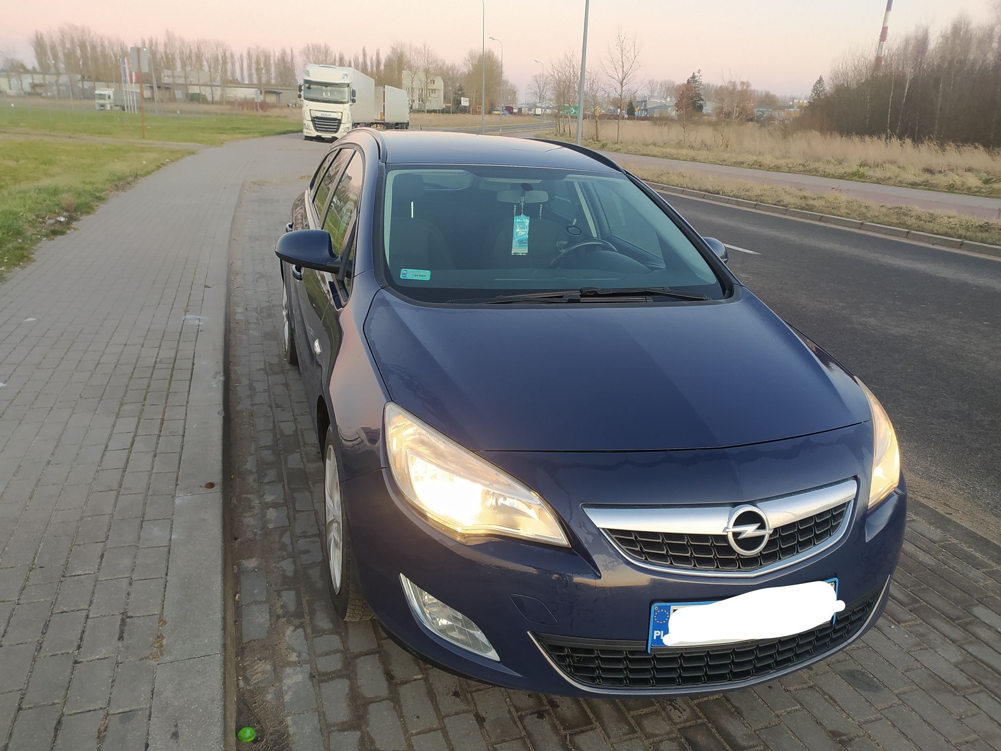 Opel Astra J  1.7 cdti Sports Tourer grzane fotele kierownica