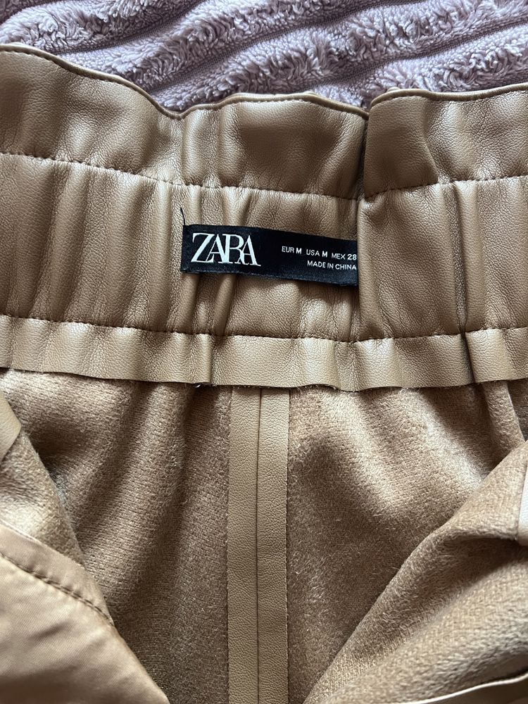 Шорти кожзам zara