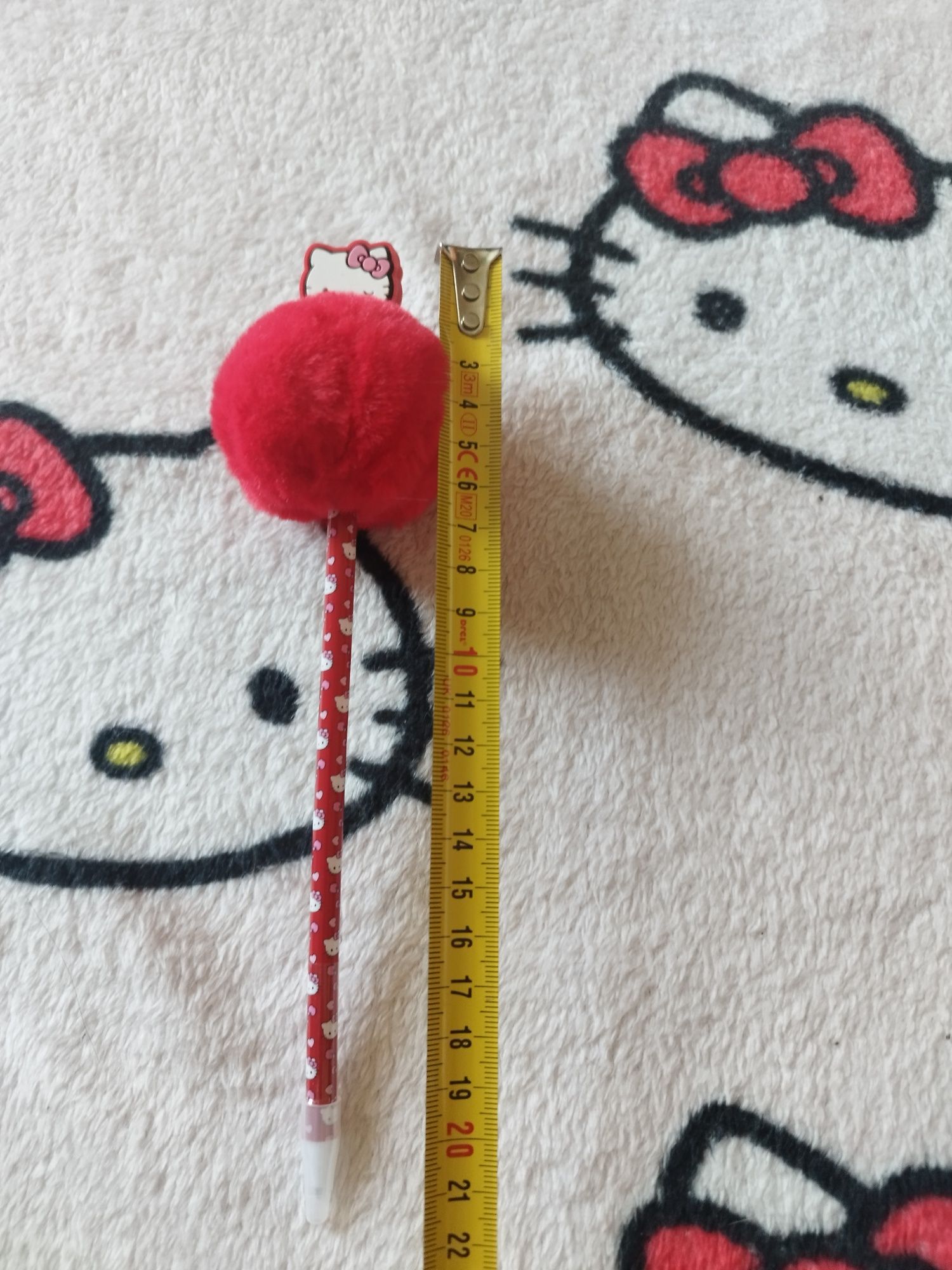 Długopis Hello Kitty z futerkiem