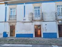 Apartamento com 7 divisões, bem localizado em Borba