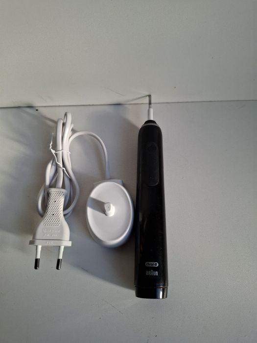 Szczoteczka oral-b typ3772