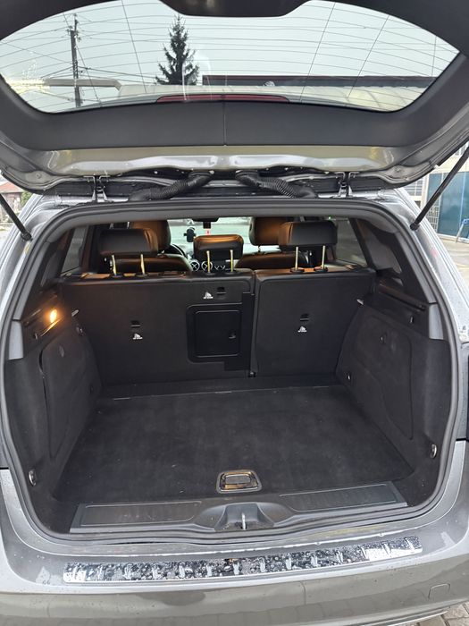 Mercedes-Bens B250e.