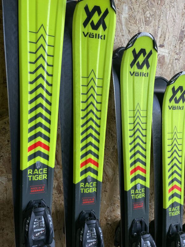 Volkl Racetiger JR 2023 | 110, 120, 130, 140, 150, 160 cm.