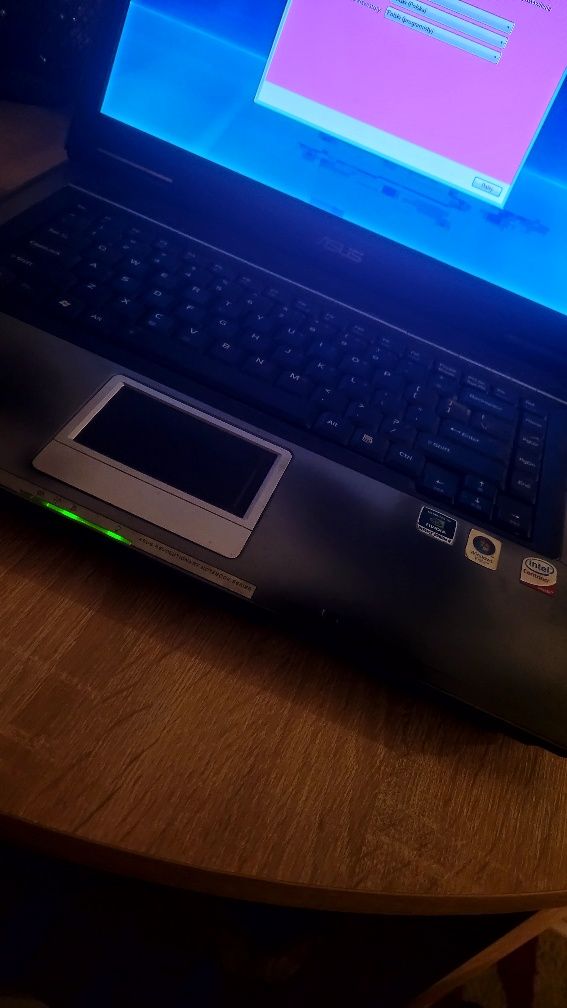 Komputer Asus F3S uszkodzony