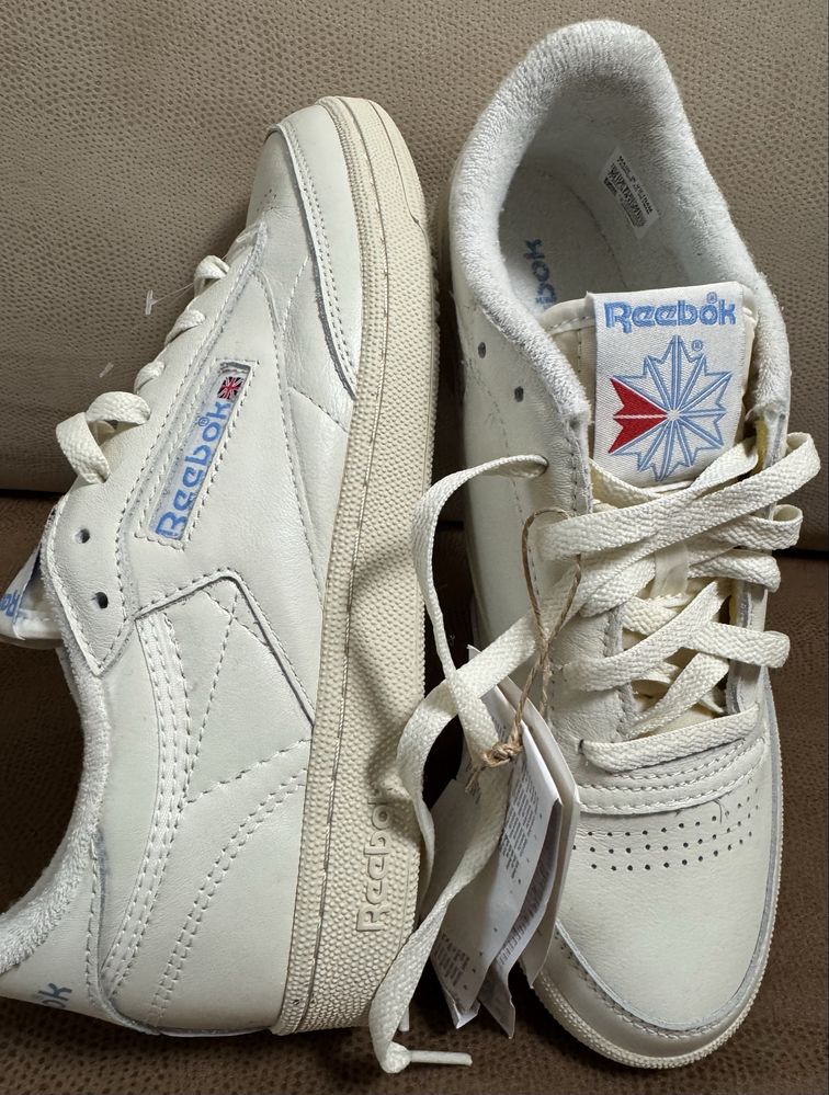 Reebok кросівки унісекс gx3687 нові шкіра оригінал