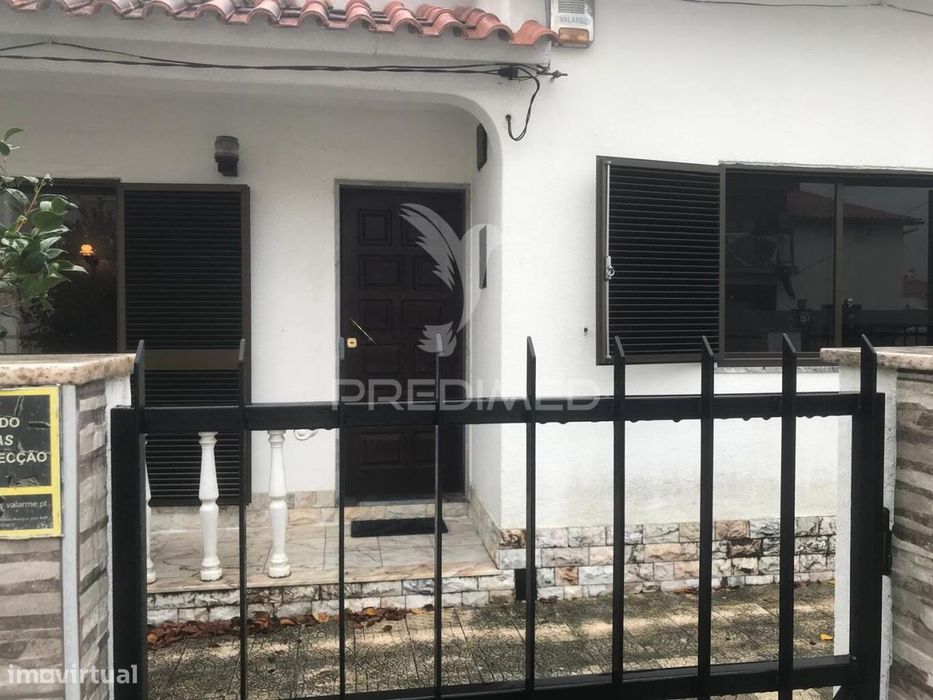 Moradia Isolada T3+2 com Garagem - Quinta do Conde