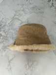 Beżowa zimowa czapka z kożuszkiem | Bucket hat z barana