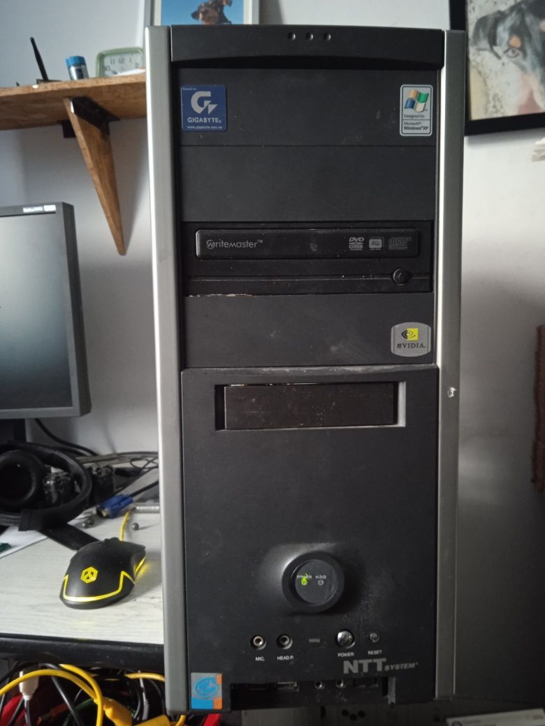 PC e8400 4gb ddr3 Nvidia GT520 1GB coller master