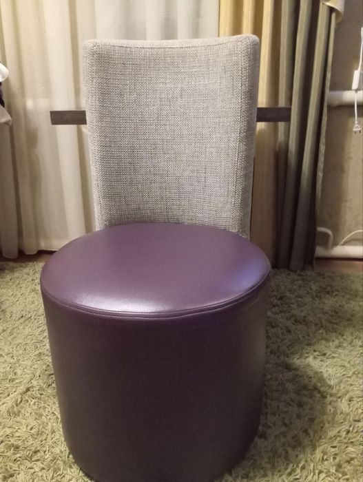 Продам столи та стільці +380506183033