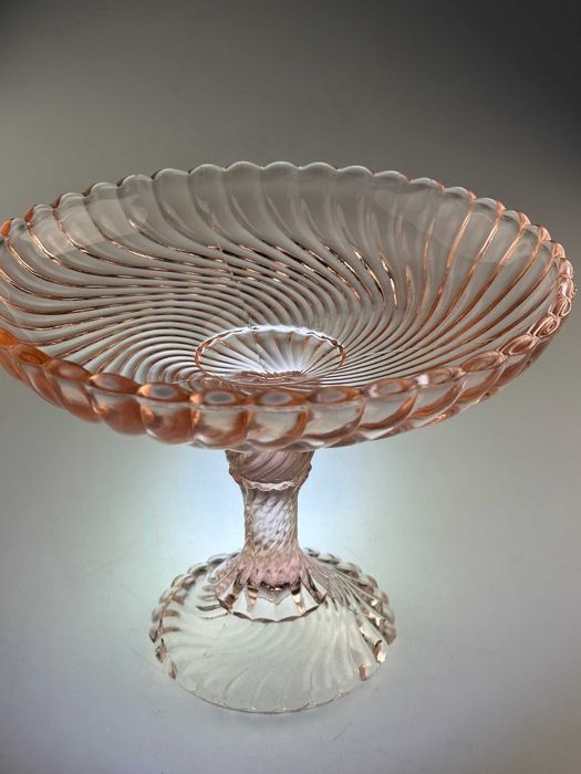 Patera rozalinowa  spirelli Ząbkowice Serwicki wys 17 cm