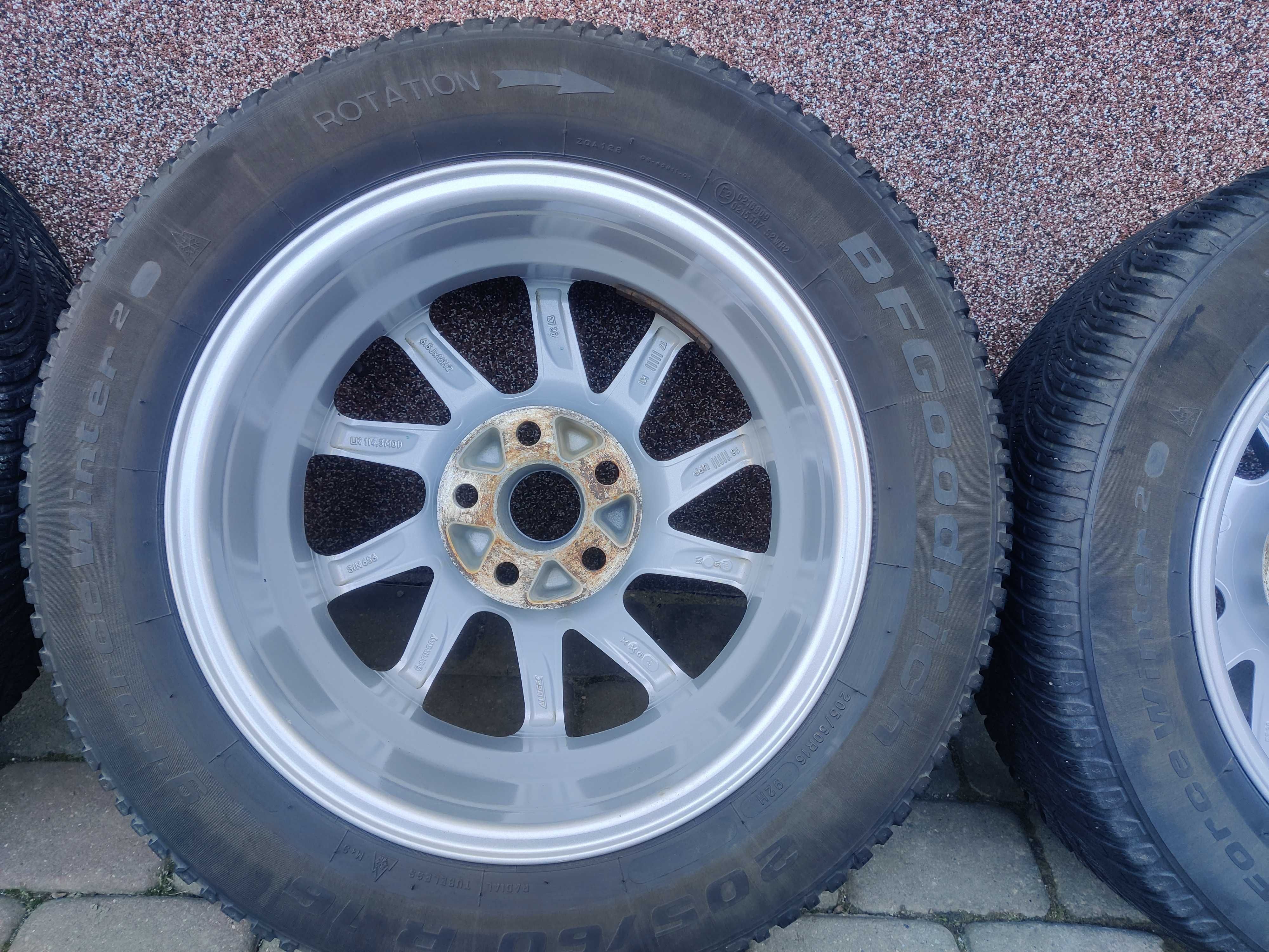 Koła Alutec Singa 16" 6.5J 5x114,3 ET38, BFGoodrich G-Force Winter 2