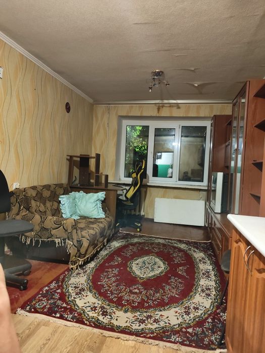 Продається кімната в гуртожитку на масиві