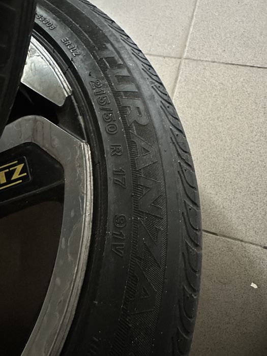 Резина с дисками 215/50 R 17
