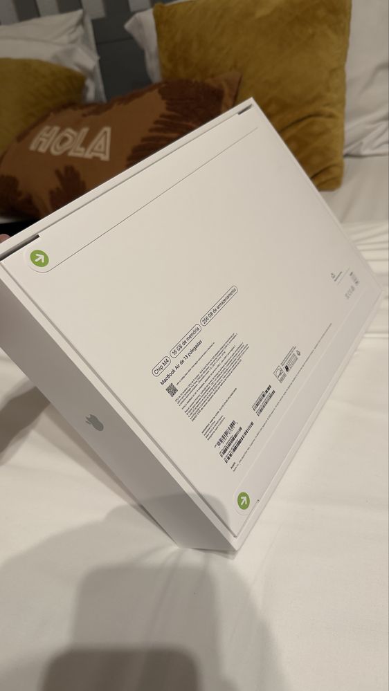 Vendo mcbook lacrado.
