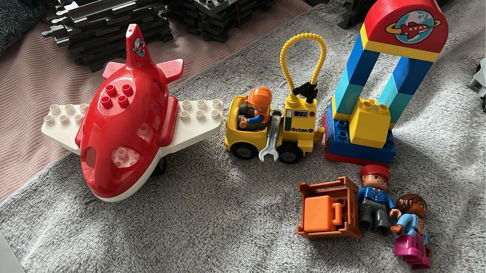 Lego duplo lotnisko 10590