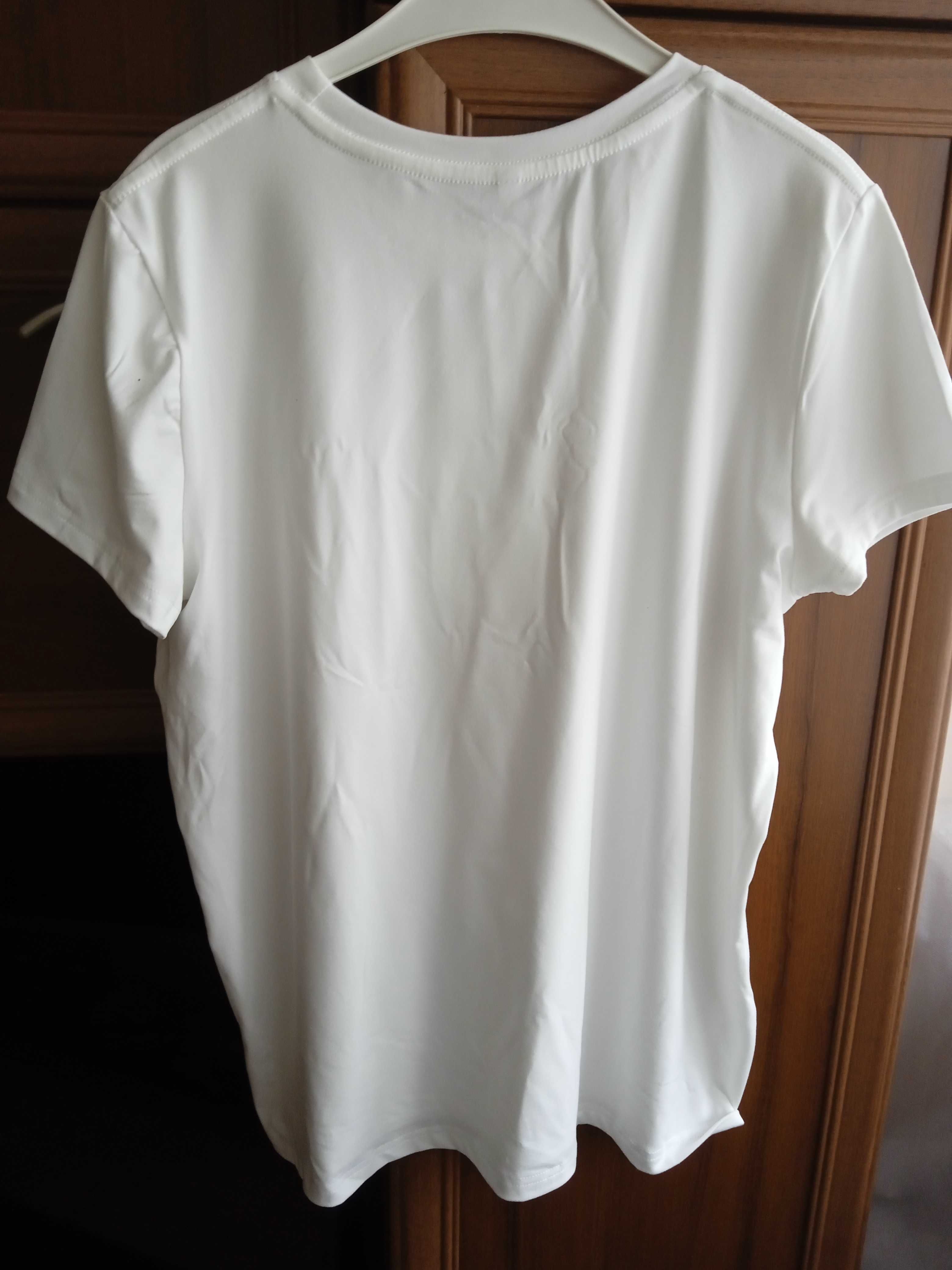 T-shirt biały w rozmiarze XXL